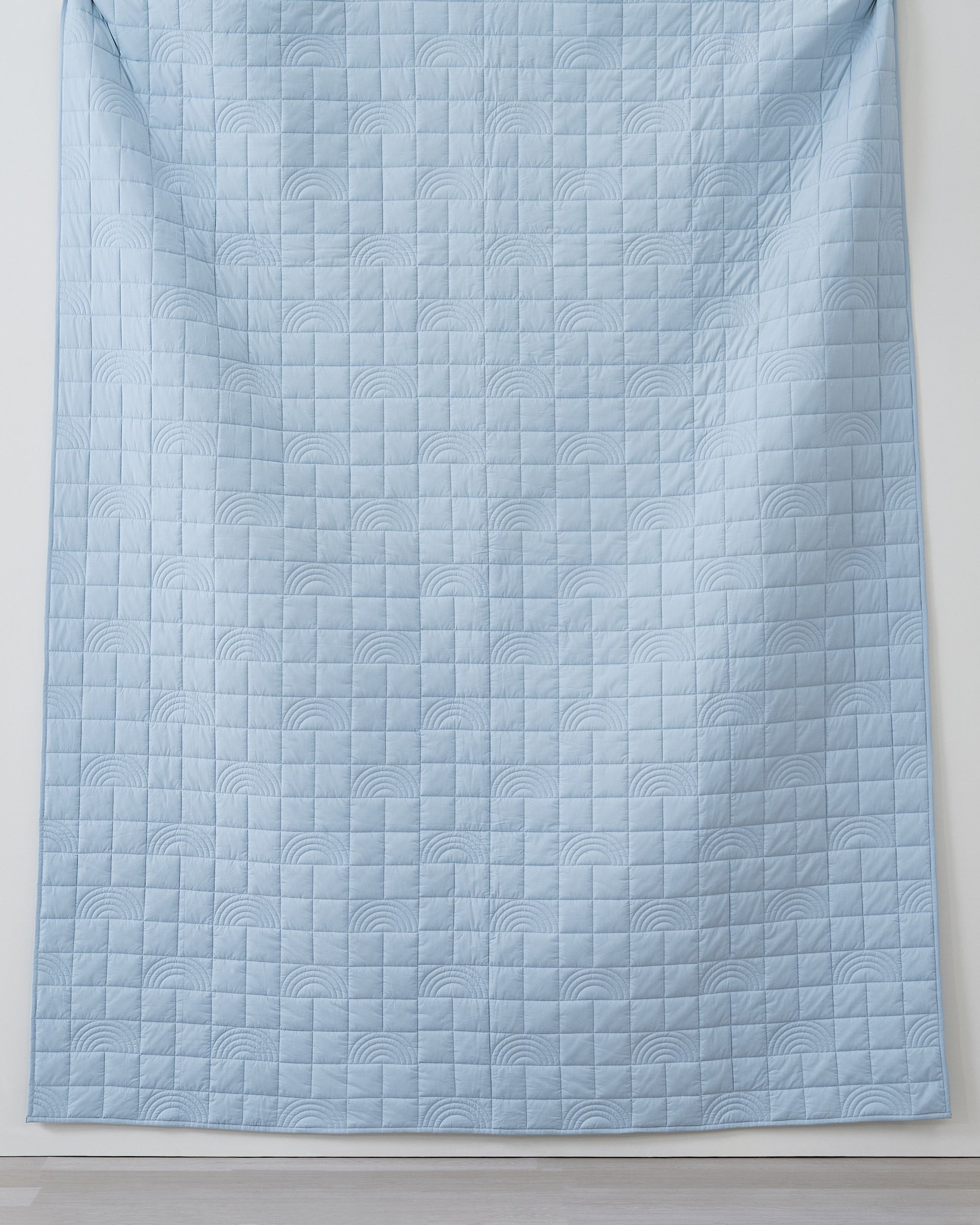 Blue Rainbow kids AC quilt quilting detail