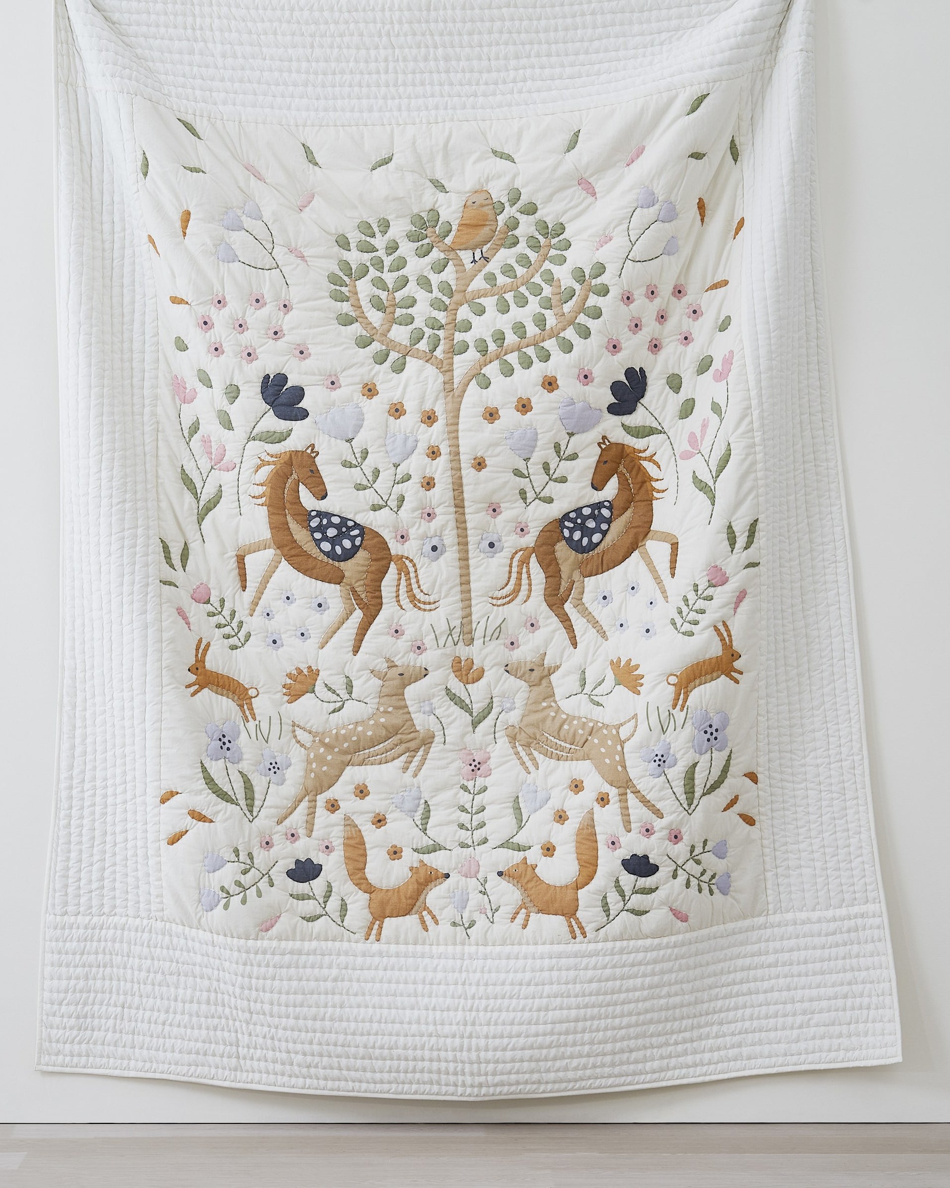 Tiny Meadow kids AC quilt quilting detail