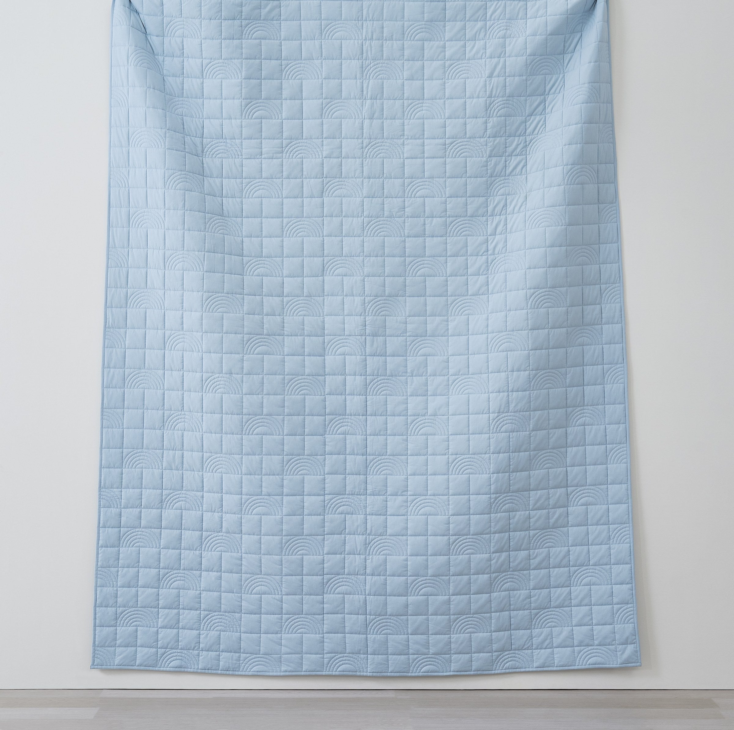 Blue Rainbow kids AC quilt quilting detail